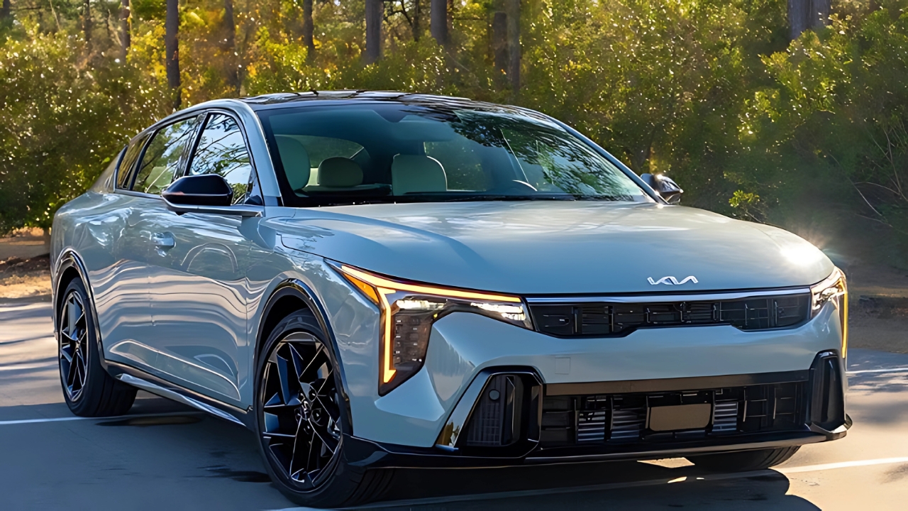 Kia K4 GT